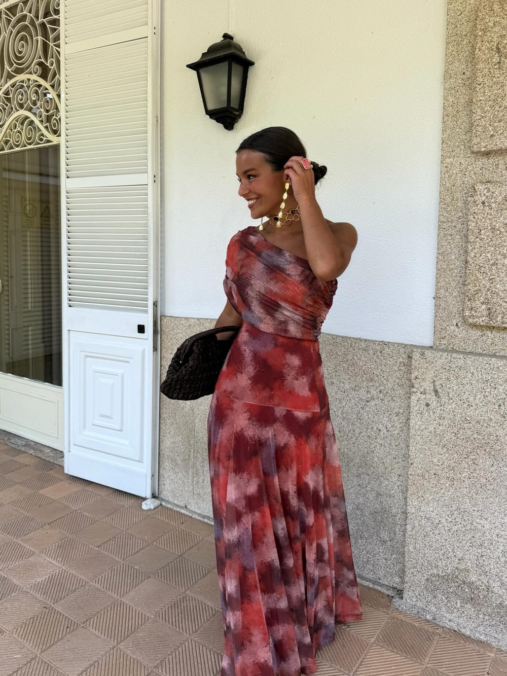 Mira off-shoulder long dress, red and mauve tie-dye print, asymmetrical neckline