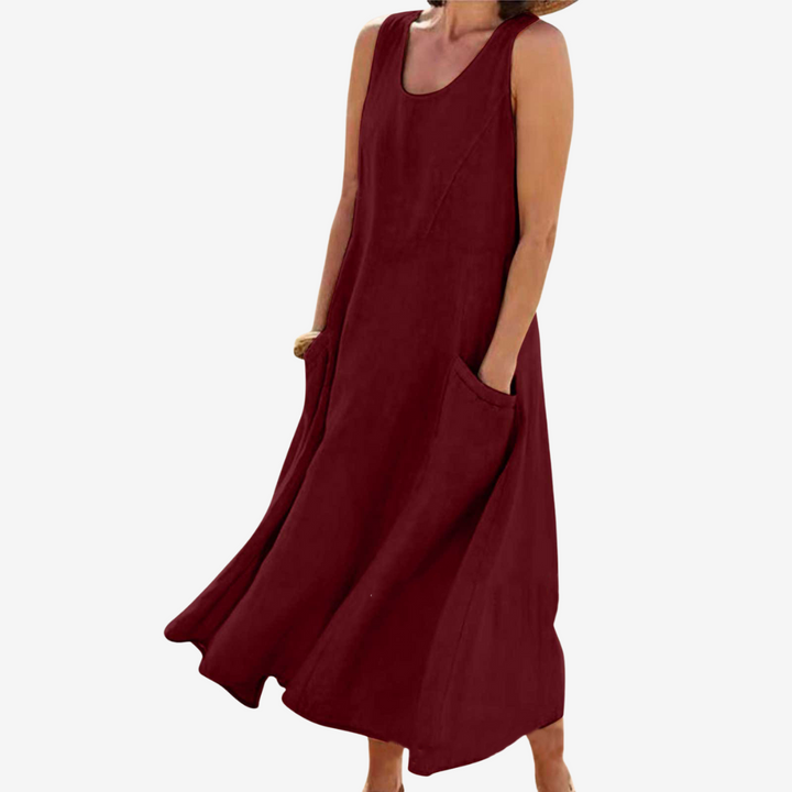 Sleeveless midi casual dress in burgundy with scoop neck and side pocket