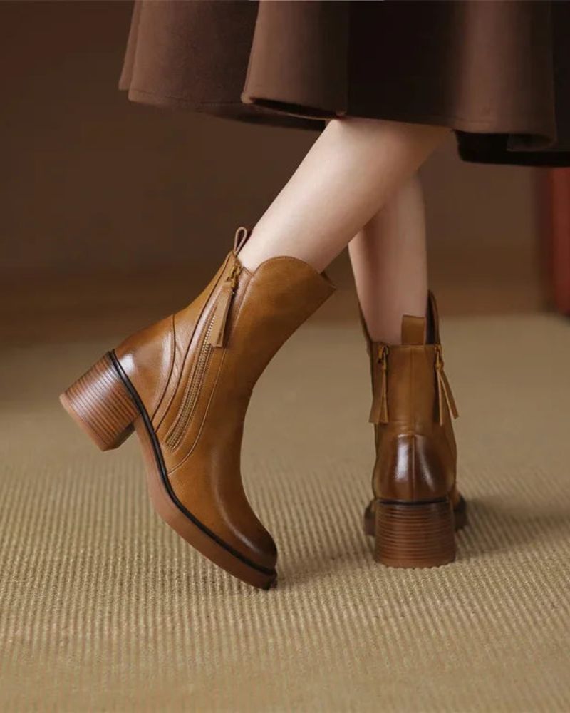 Brown leather ankle boots with side zipper and tassel, block heel
