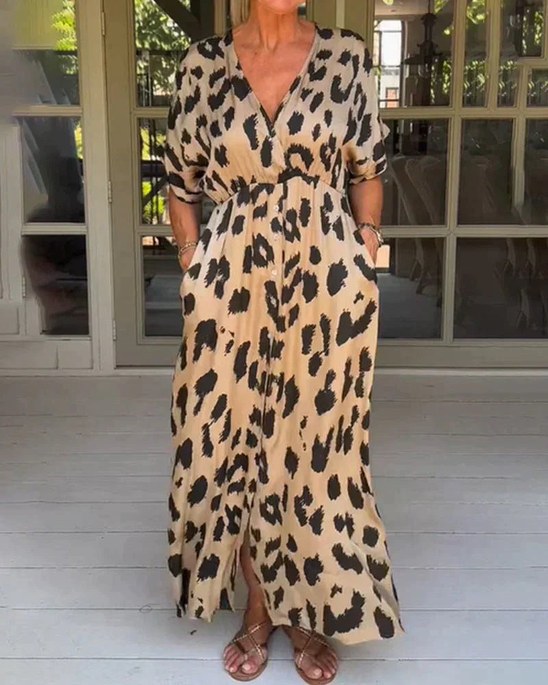 Leopard print maxi dress with V-neck, short sleeves and gathered waist, khaki/black