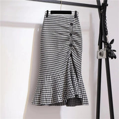 Houndstooth asymmetric mermaid skirt with curved hem and side slit