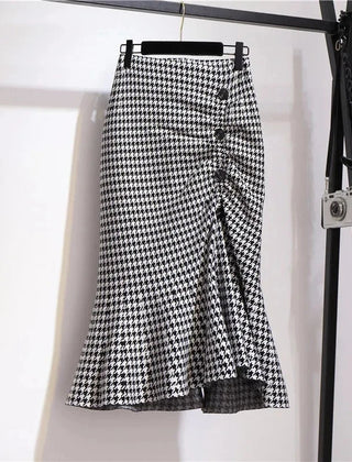 Houndstooth asymmetric mermaid skirt with curved hem and side slit