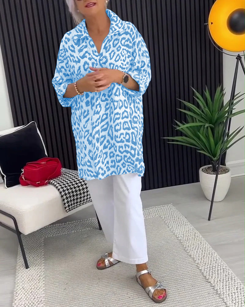 Blue leopard print collar blouse with V-neck style and half sleeves