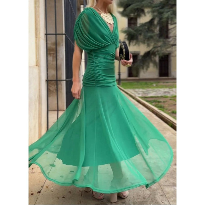 Green mesh flower midi dress with V-neck and ruched bodice, flowing pleated skirt