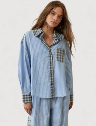 Relaxed pyjama set in blue: button-front shirt with check pocket and matching trousers
