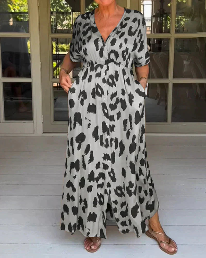 Leopard print maxi dress with V-neck, short sleeves and gathered waist, gray/black