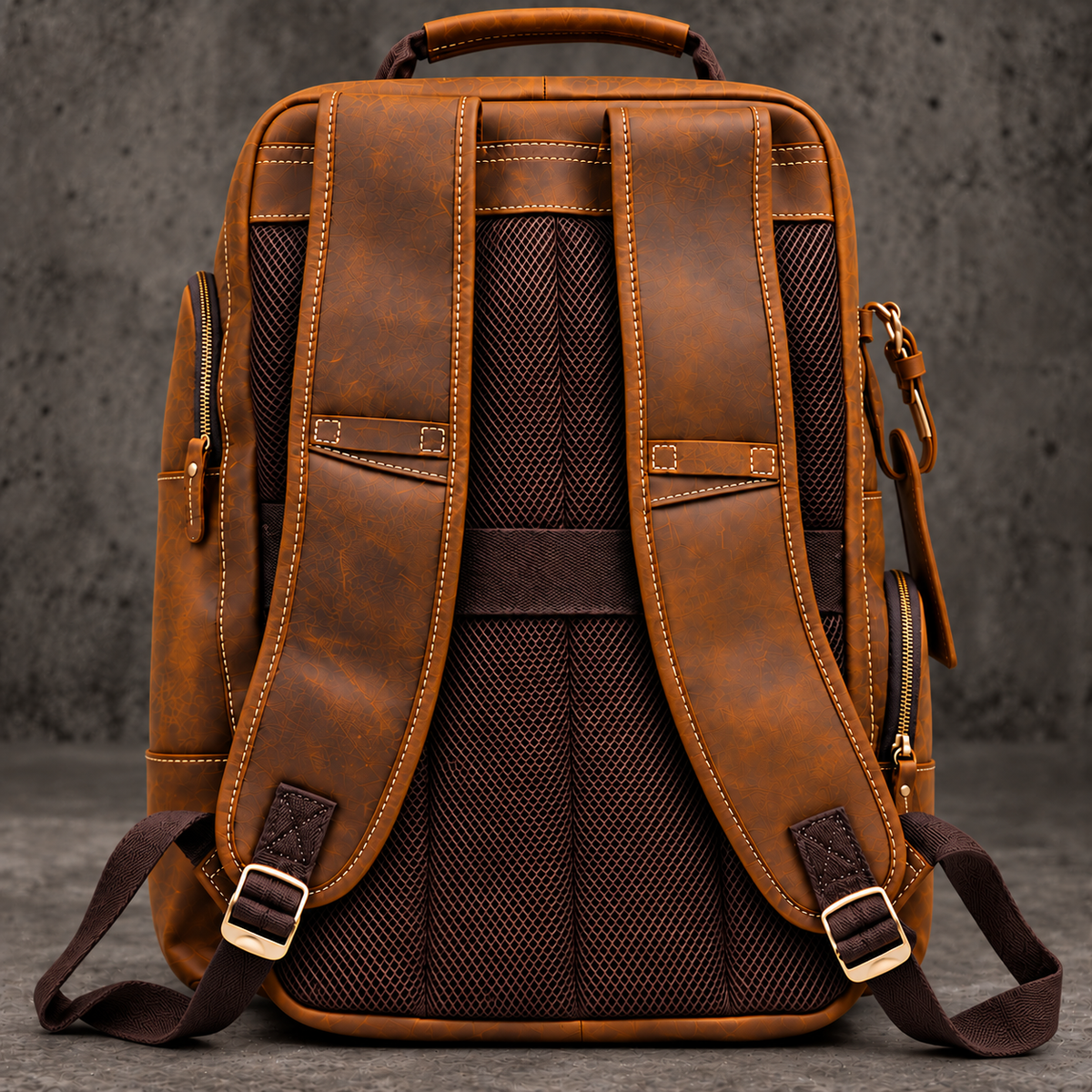 VINTAGE LEATHER BACKPACK