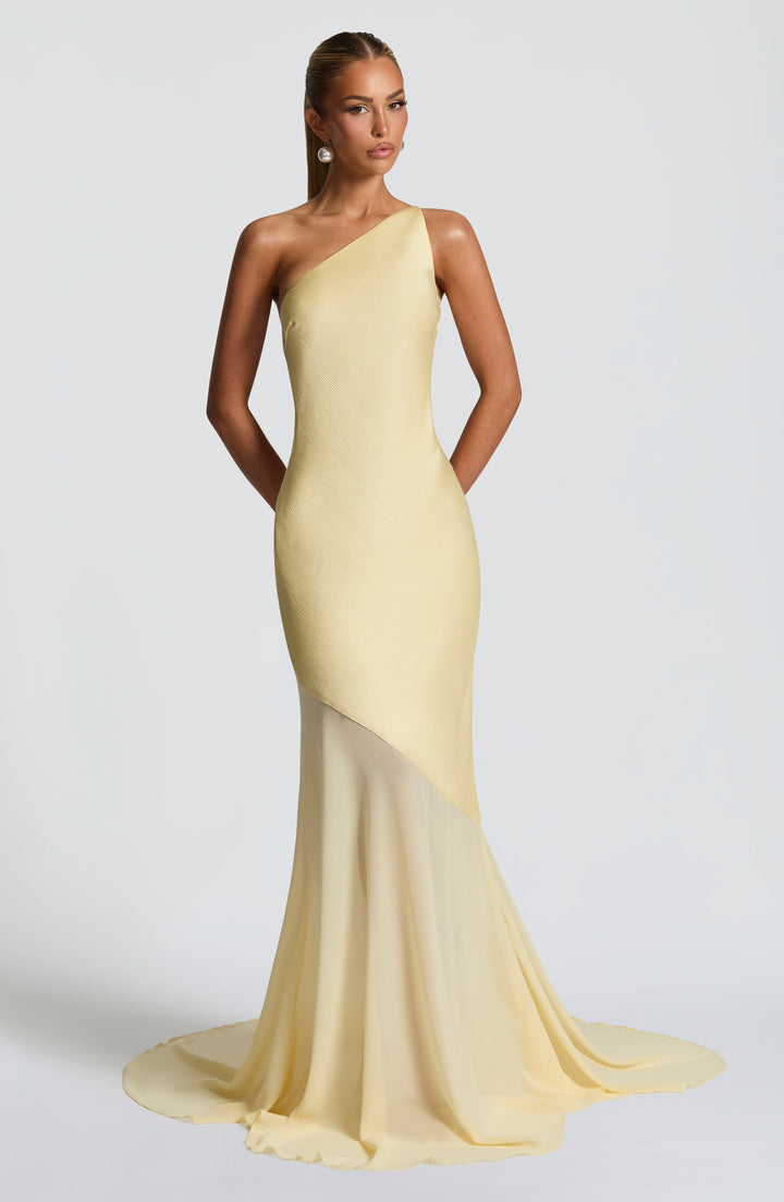Lemon one-shoulder fitted gown with asymmetric panel and flared mermaid hem