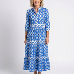 Blue three-quarter sleeve chain-pattern midi dress with tiered skirt