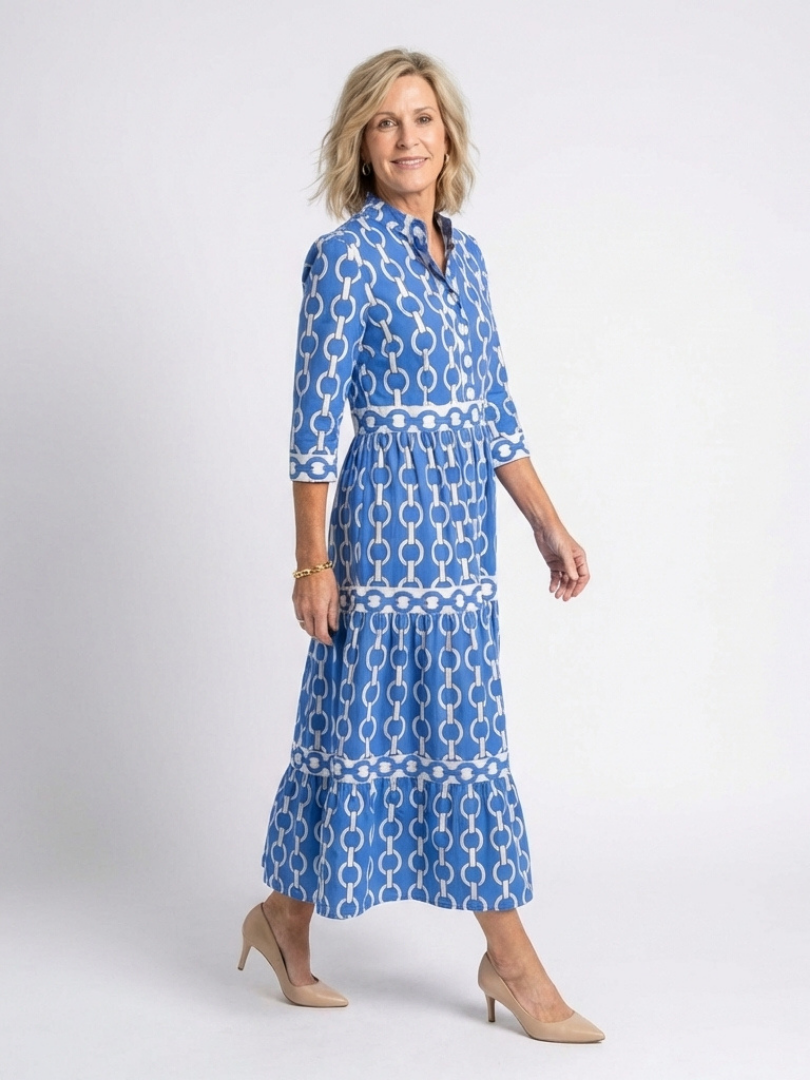 Blue chain-pattern three-quarter sleeve midi dress with smocked waist
