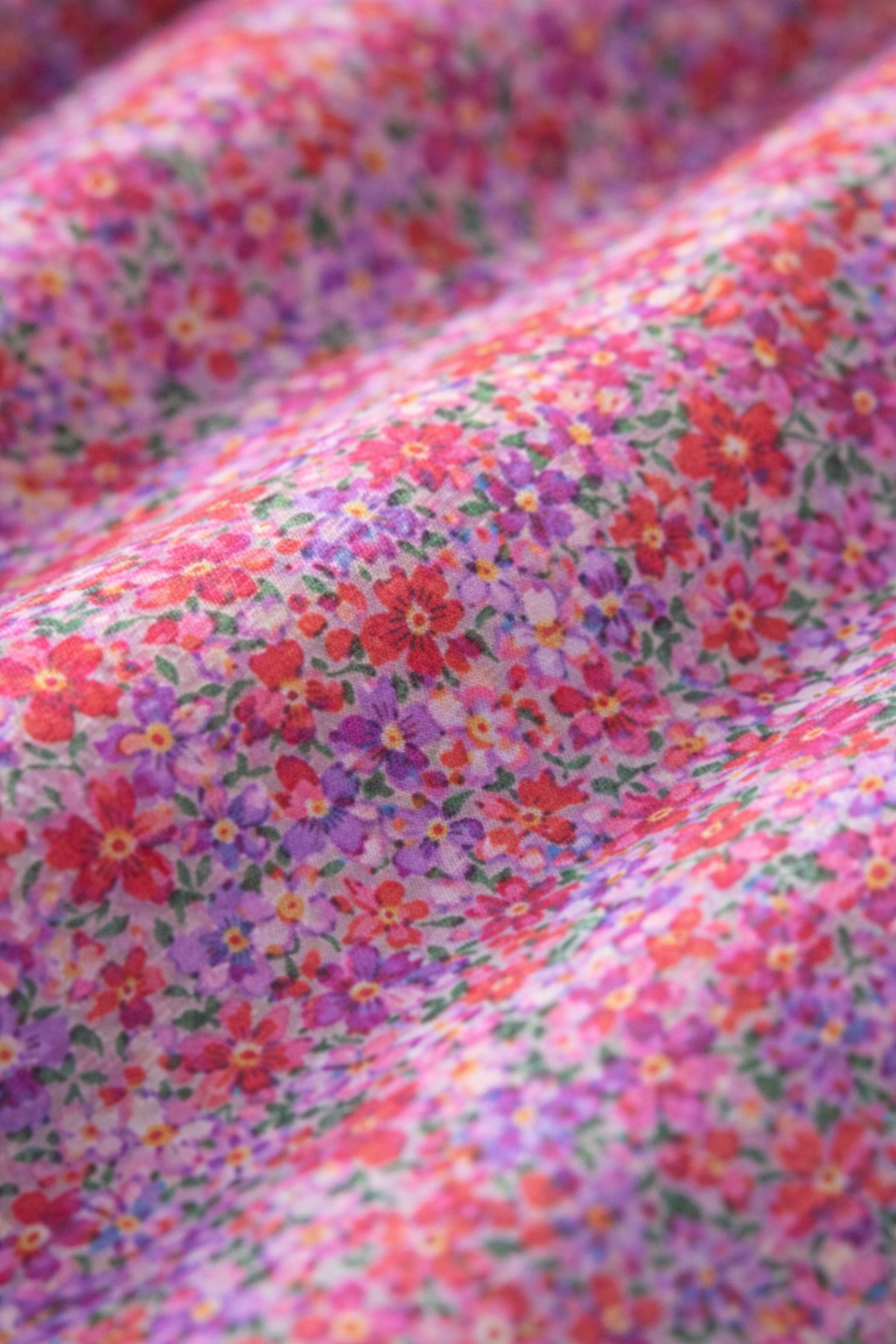 Comfortable summer dress in multicolor floral print fabric