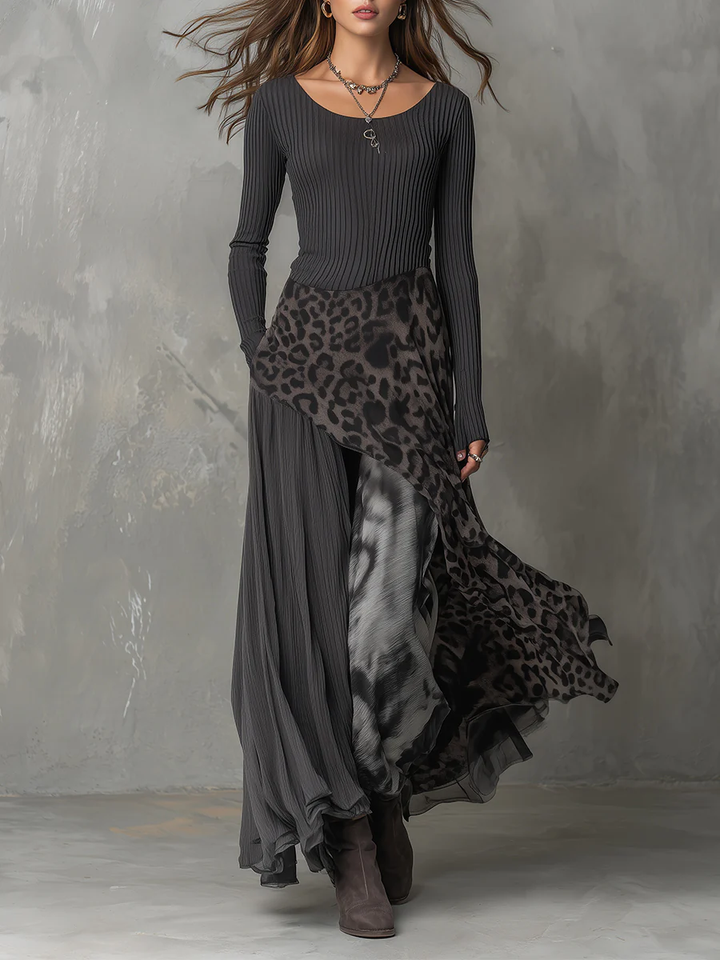 Maxi dress with square neckline, dark ribbed bodice and flowing leopard-print layered skirt