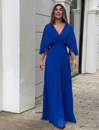 Blue pleated V-neck maxi dress with gathered waist and three-quarter sleeves
