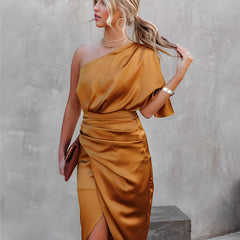 One-shoulder satin silk party dress in gold with side slit and draped one-sleeve
