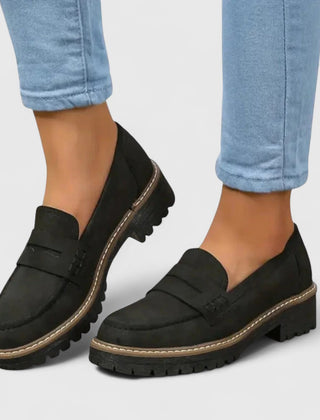 Orthopaedic loafers in dark brown/black with stitched trim and textured rubber sole
