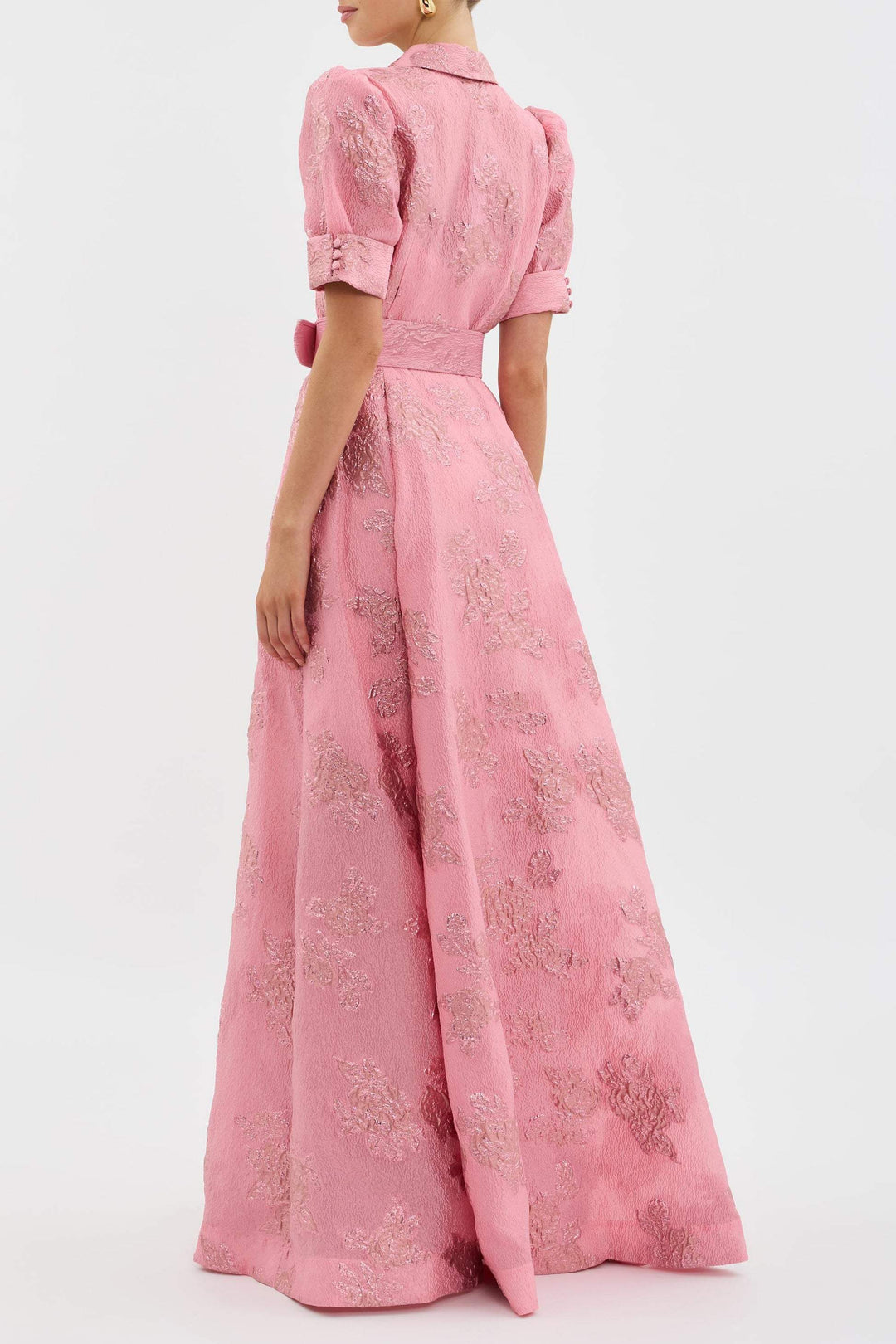 Pink short puff-sleeve maxi dress, belted waist, textured pattern, side view