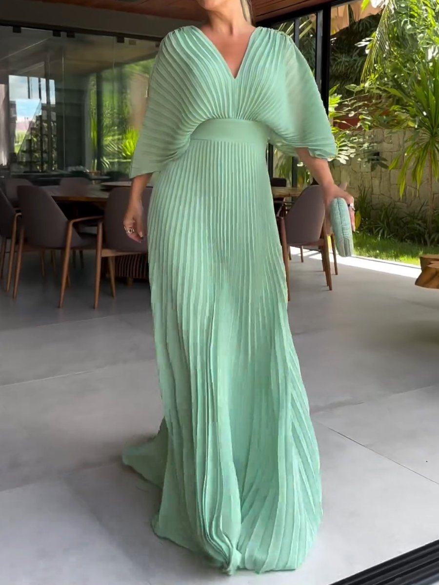 Seafoam ribbed V-neck maxi dress with gathered waist and 3/4 sleeves
